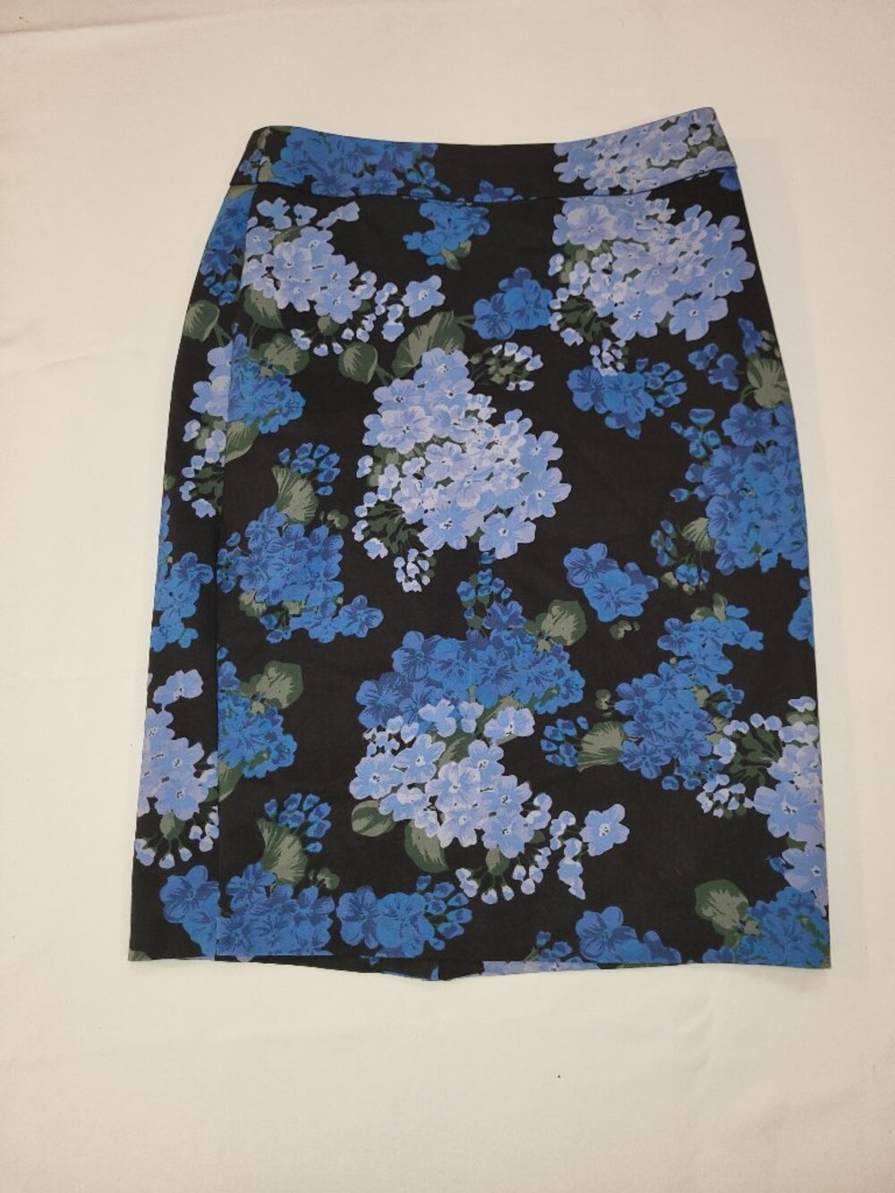 Ricki's skirt flowers floral black Floral Pencil Skirt Size 2